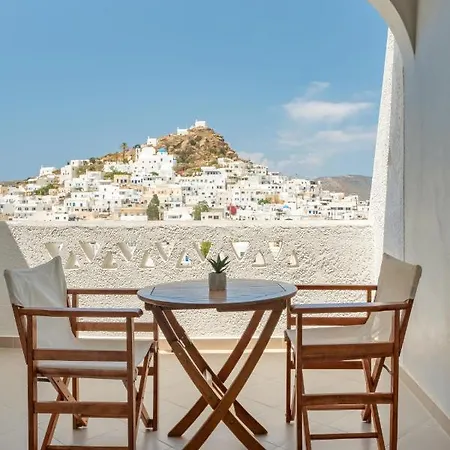 Sunrise ホテル イオス島 チョーラ