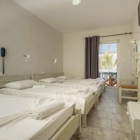 Sunrise ホテル イオス島 チョーラ